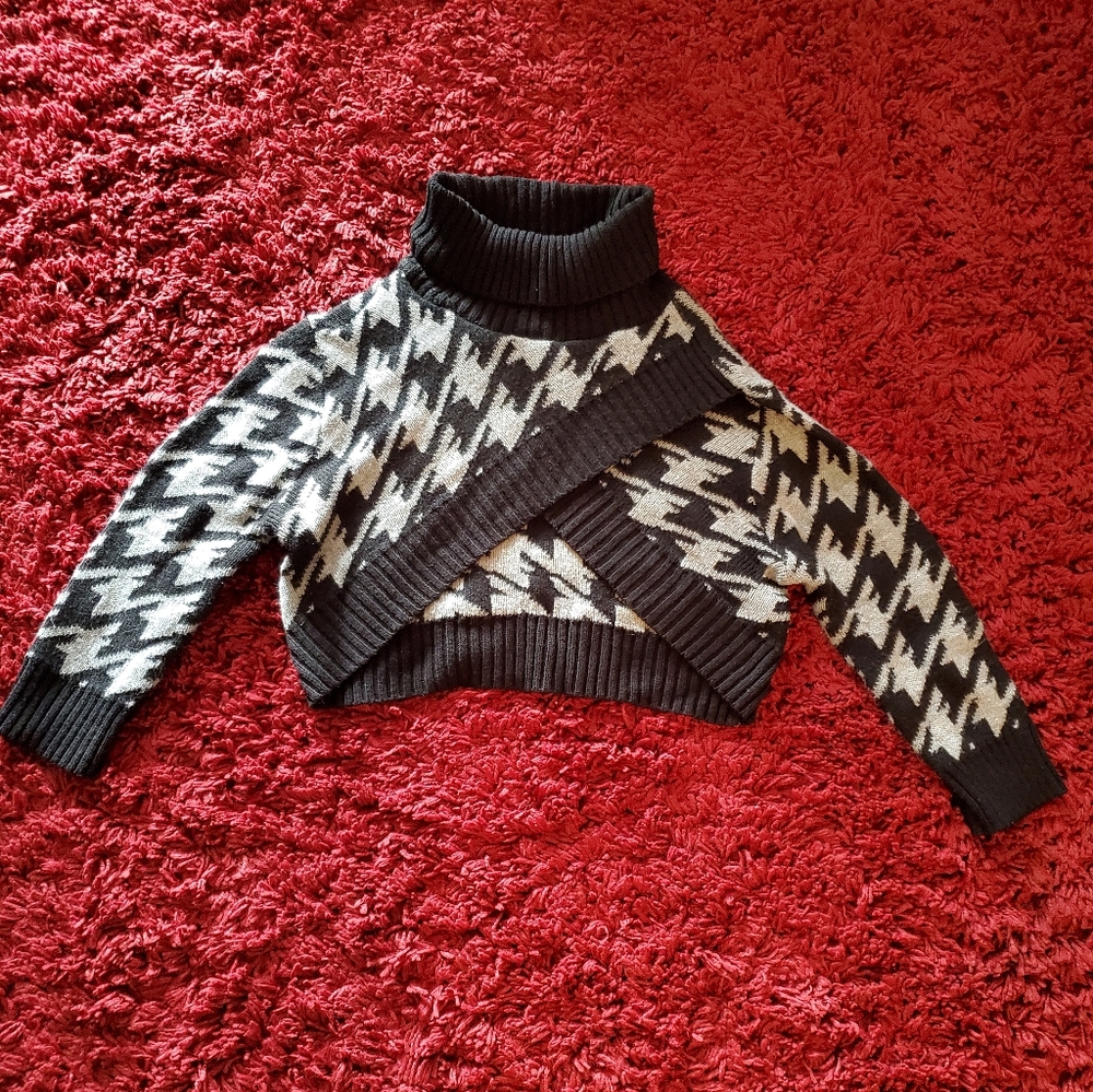 Womans Crop Turtleneck Crop Sweater